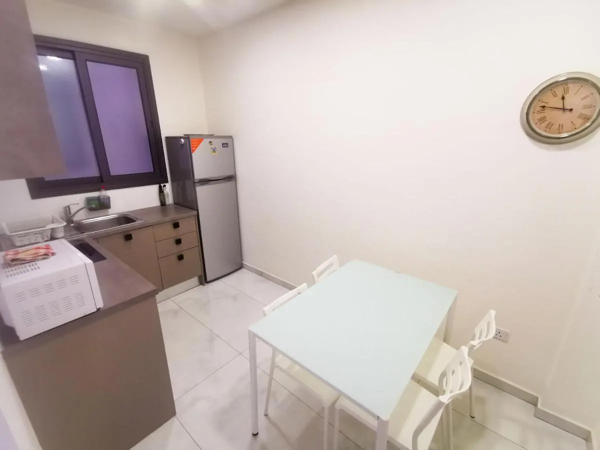 The White Pearl Apartment Larnaca 0*,