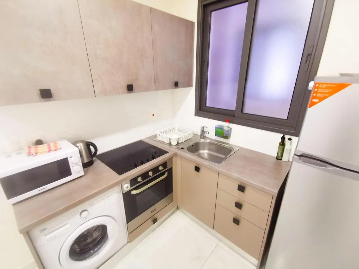 The White Pearl Apartment Larnaca 0*,  Kypr